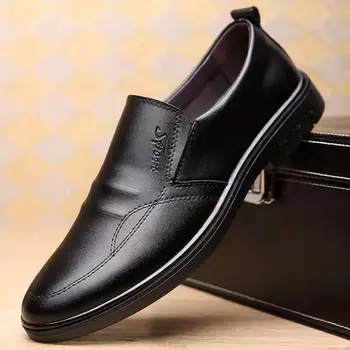 Новата мъжка мода 2023 г., универсална бизнес кожени обувки в британския стил, Дишаща Ежедневни работна мъжки обувки с мека подметка, мъжки маратонки - Изображение 2  